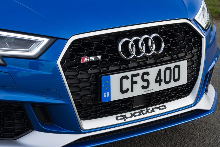 Детали экстерьера Audi RS3 Sportback (8V) 2017 года  (UK) (фото 14 из 14)